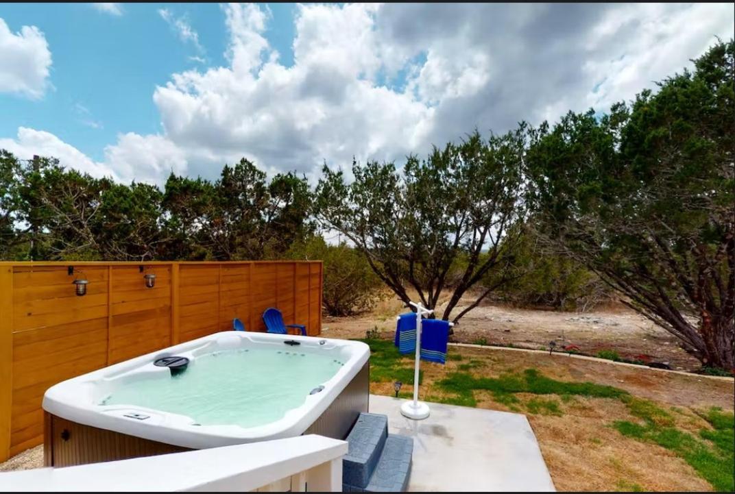 Hotel Blue Oasis In The Hill Country Kerrville Exterior foto